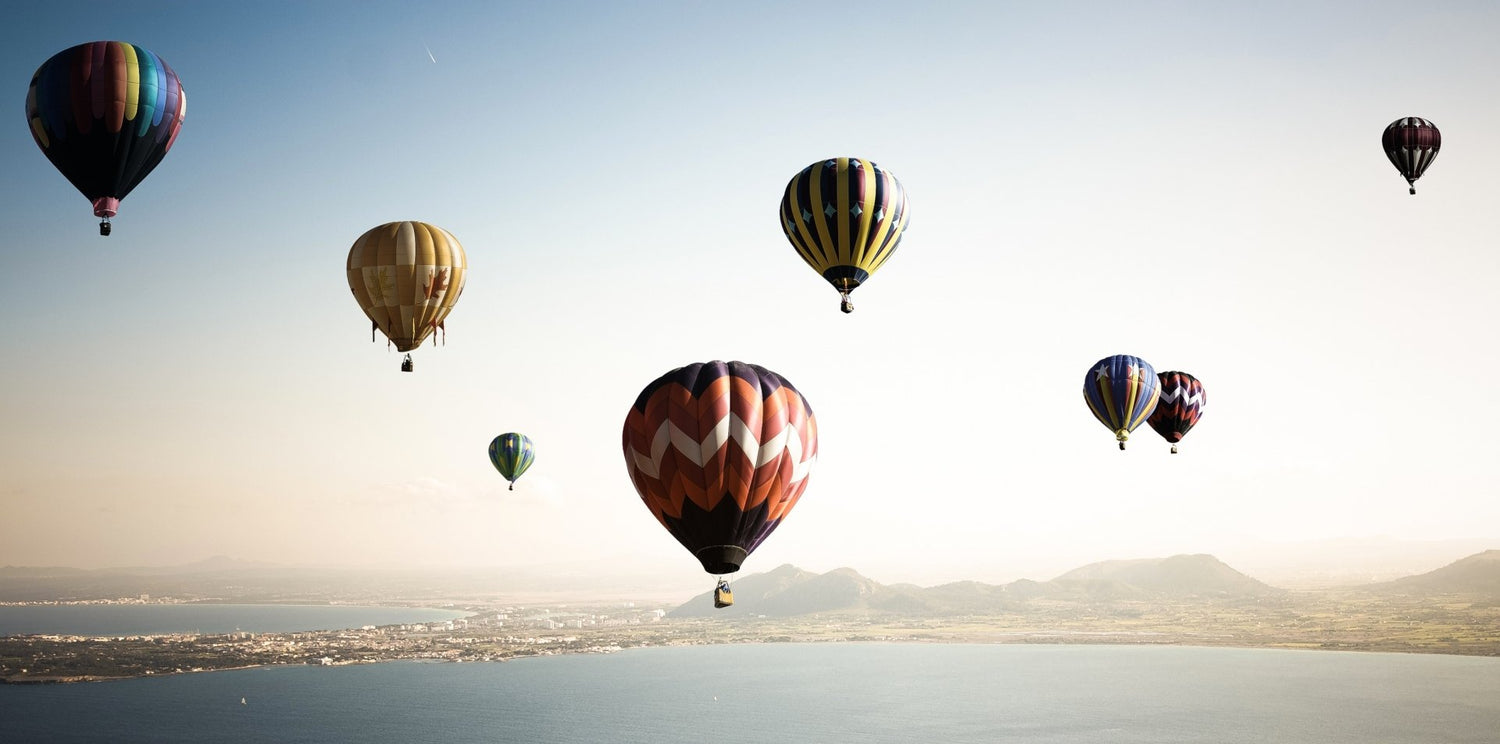 Airplane & Hot Airballoon