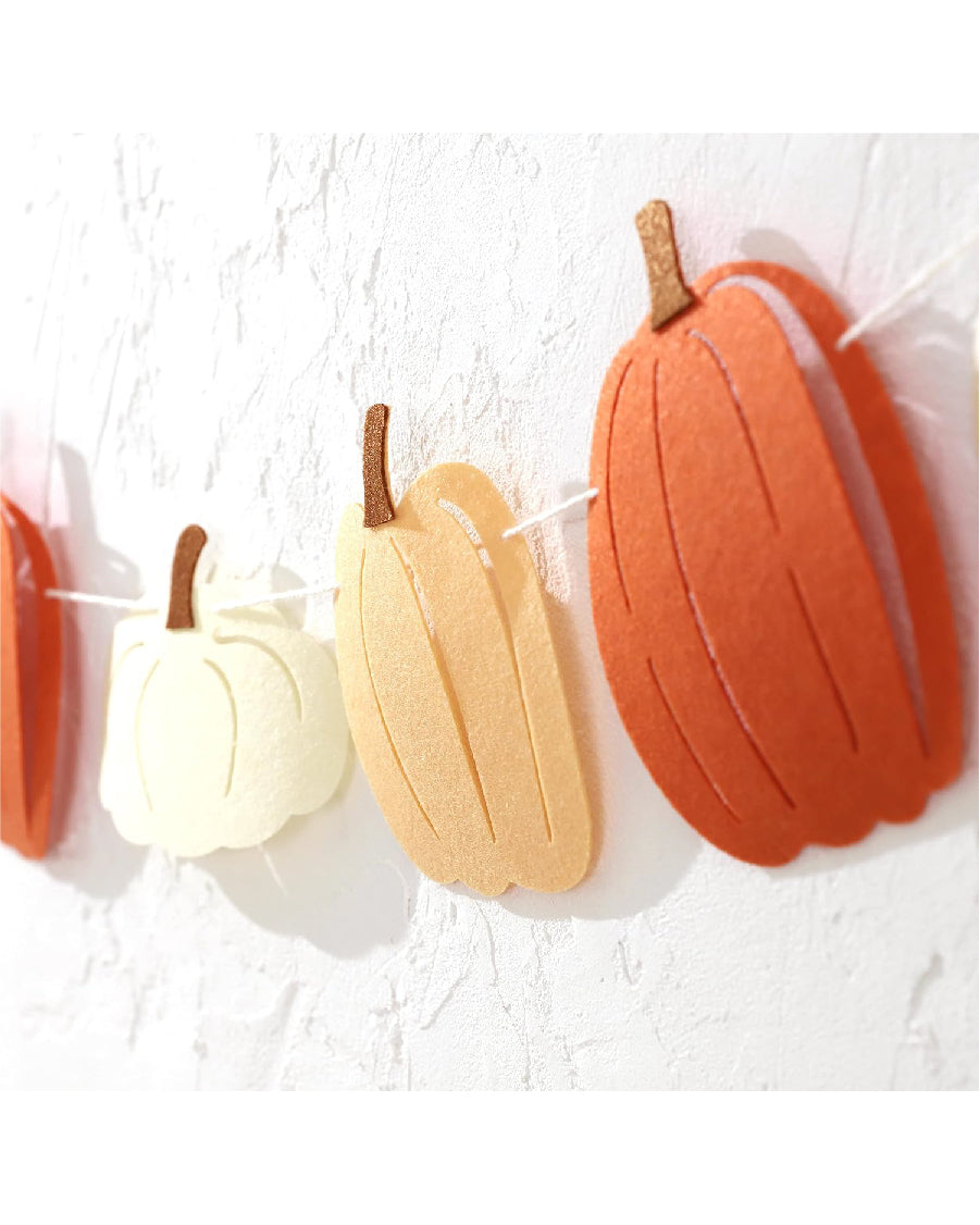 Little Pumpkin Birthday Banner - Pumpkin Decorations, Fall Wall Decor for Classroom, Halloween Party Decorations, Pumpkin Hanging Wall Banner, Cute Autumn Home Decorations