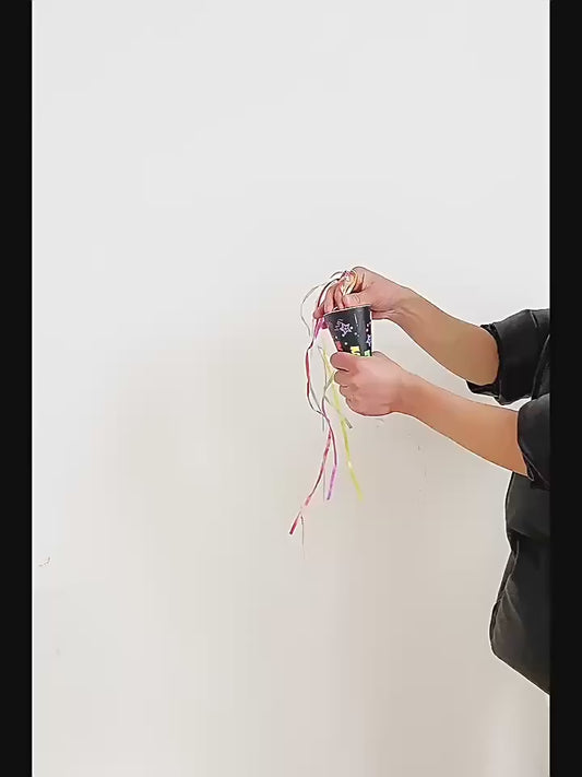 Throw Streamers Cone (12 Pieces)